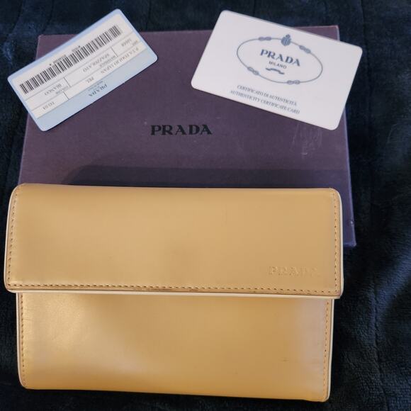 Authentic Prada P.T.A. Foglio - Japan Spazzolato - Trifold Wallet #M668 with COA - Picture 1 of 10